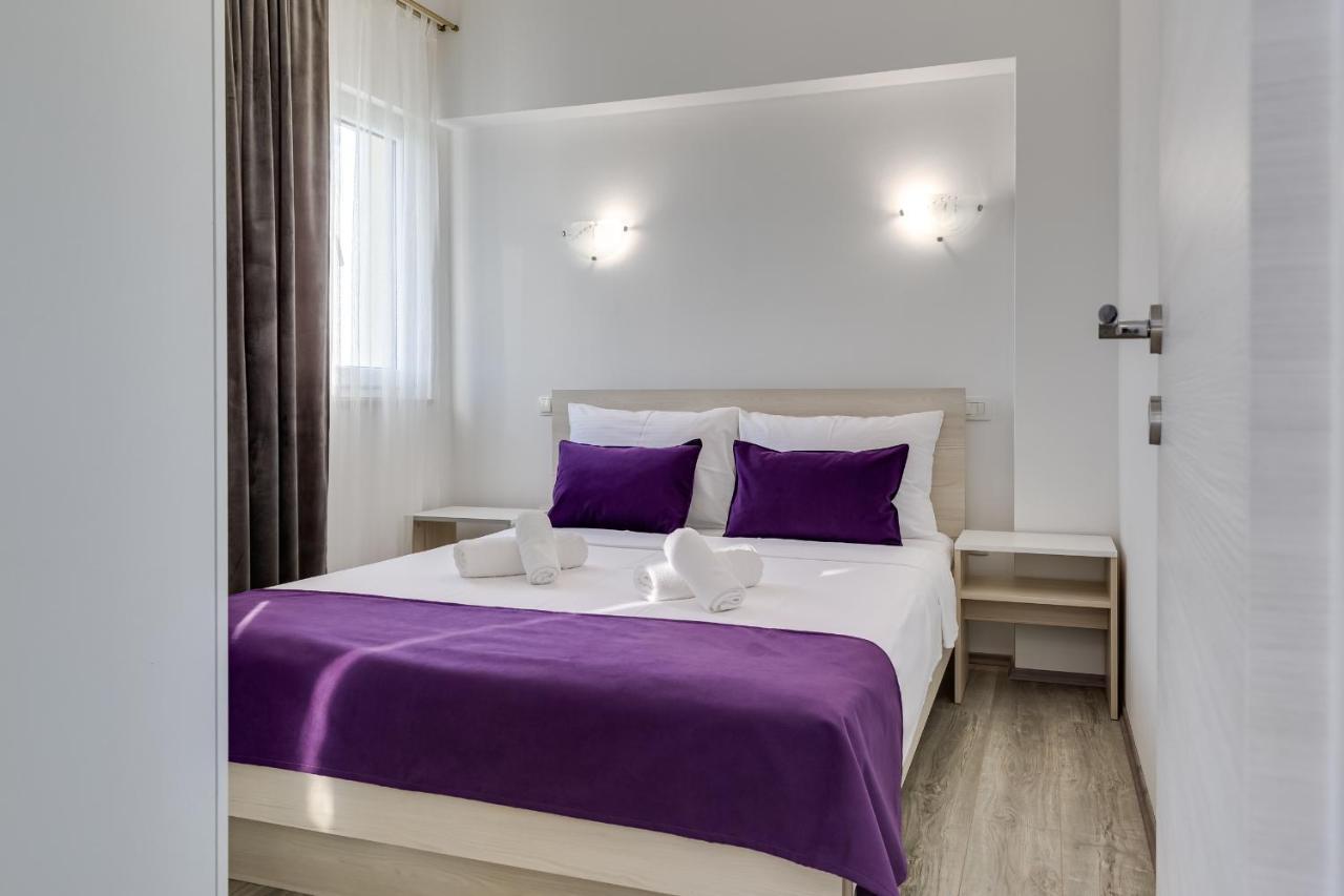 Apartment Miruna S Bazenom Donje Rastane Exterior foto
